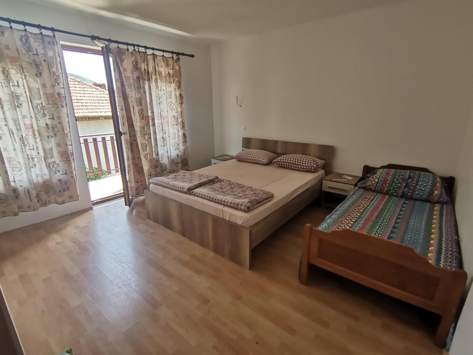 Guesthouse Zimovski Pestani Exterior photo