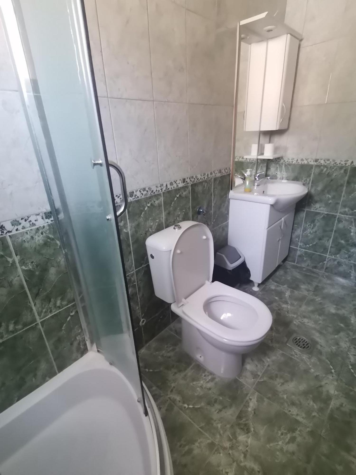 Guesthouse Zimovski Pestani Exterior photo